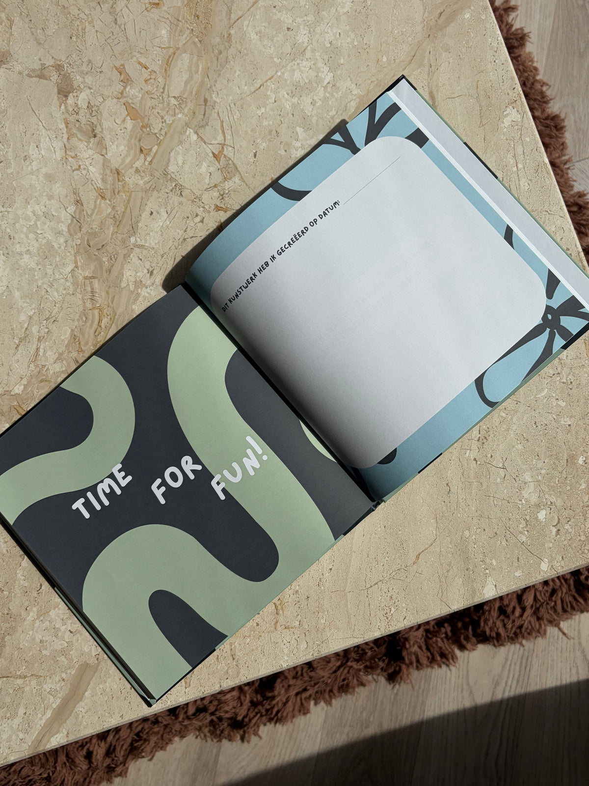 Voix Studio Oppasboek – My Babysitting Story SWIRL